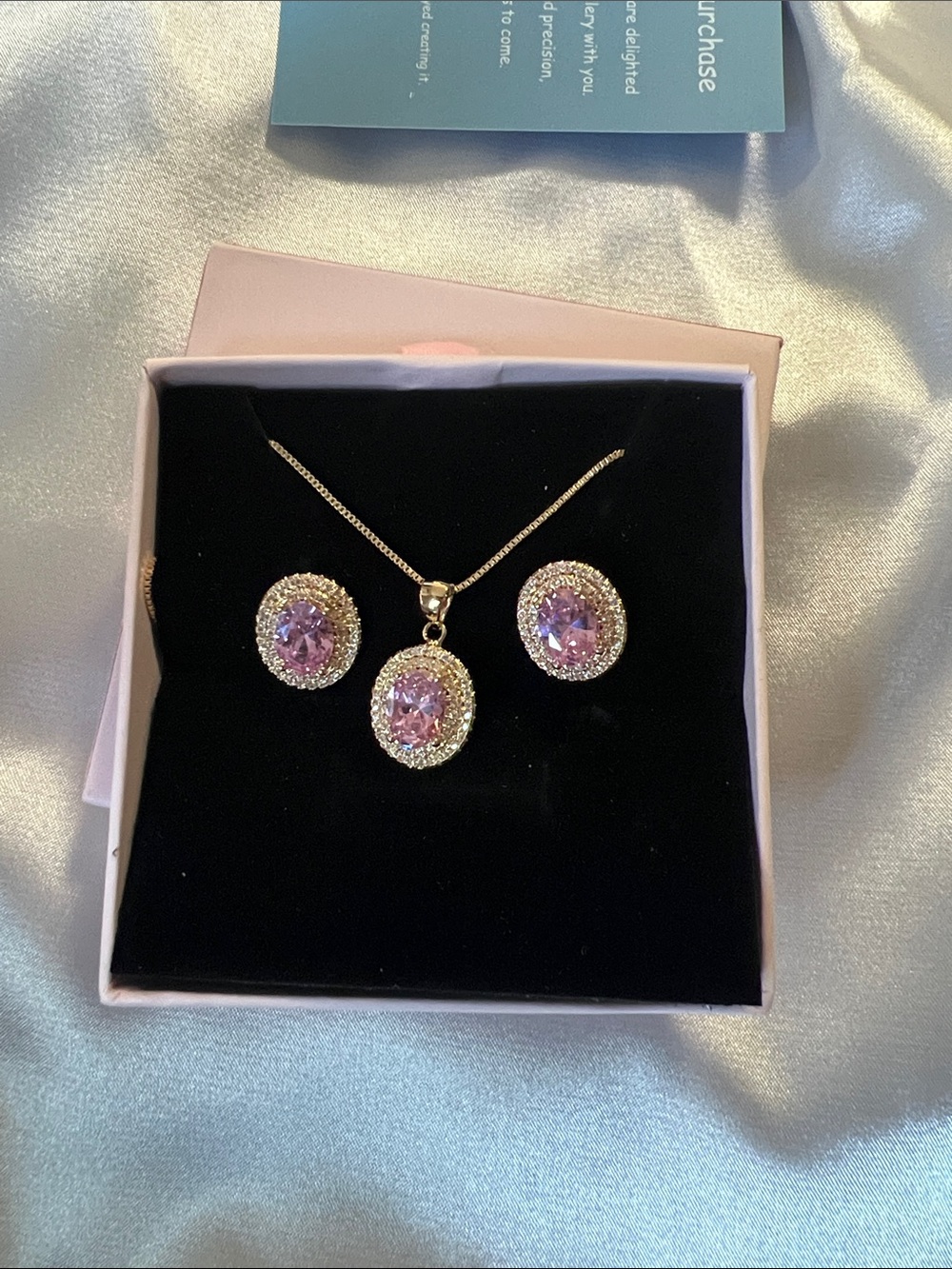 Earring and necklace gift set